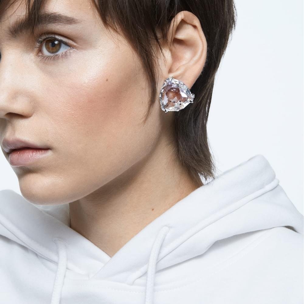 Swarovski Mesmera clip earring Single, Triangle cut crystal, White, Rhodium plated 5600752 (2)