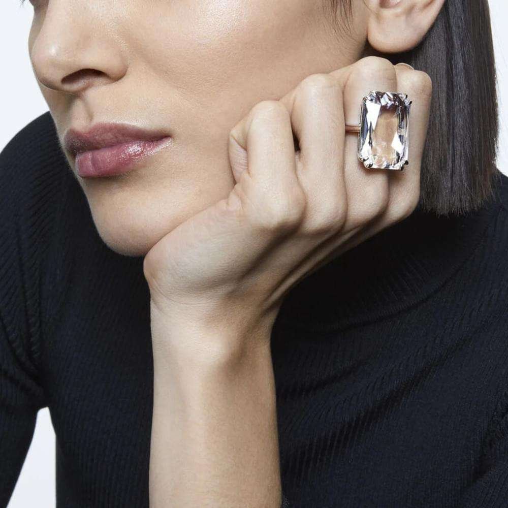 Swarovski Mesmera cocktail ring Oversized crystal, White, Rhodium plated (2)